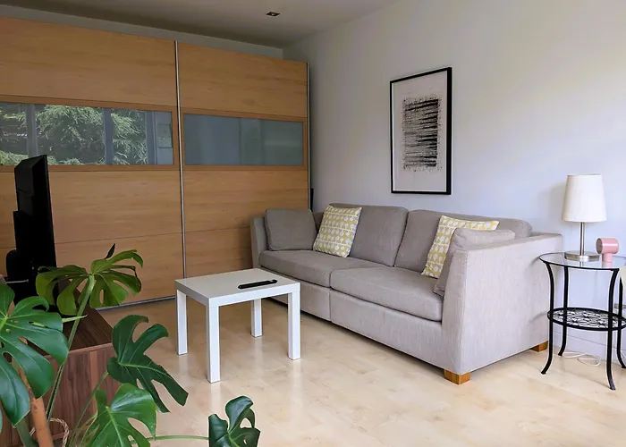 Surf And Art Parking Gratuito Vut2216as